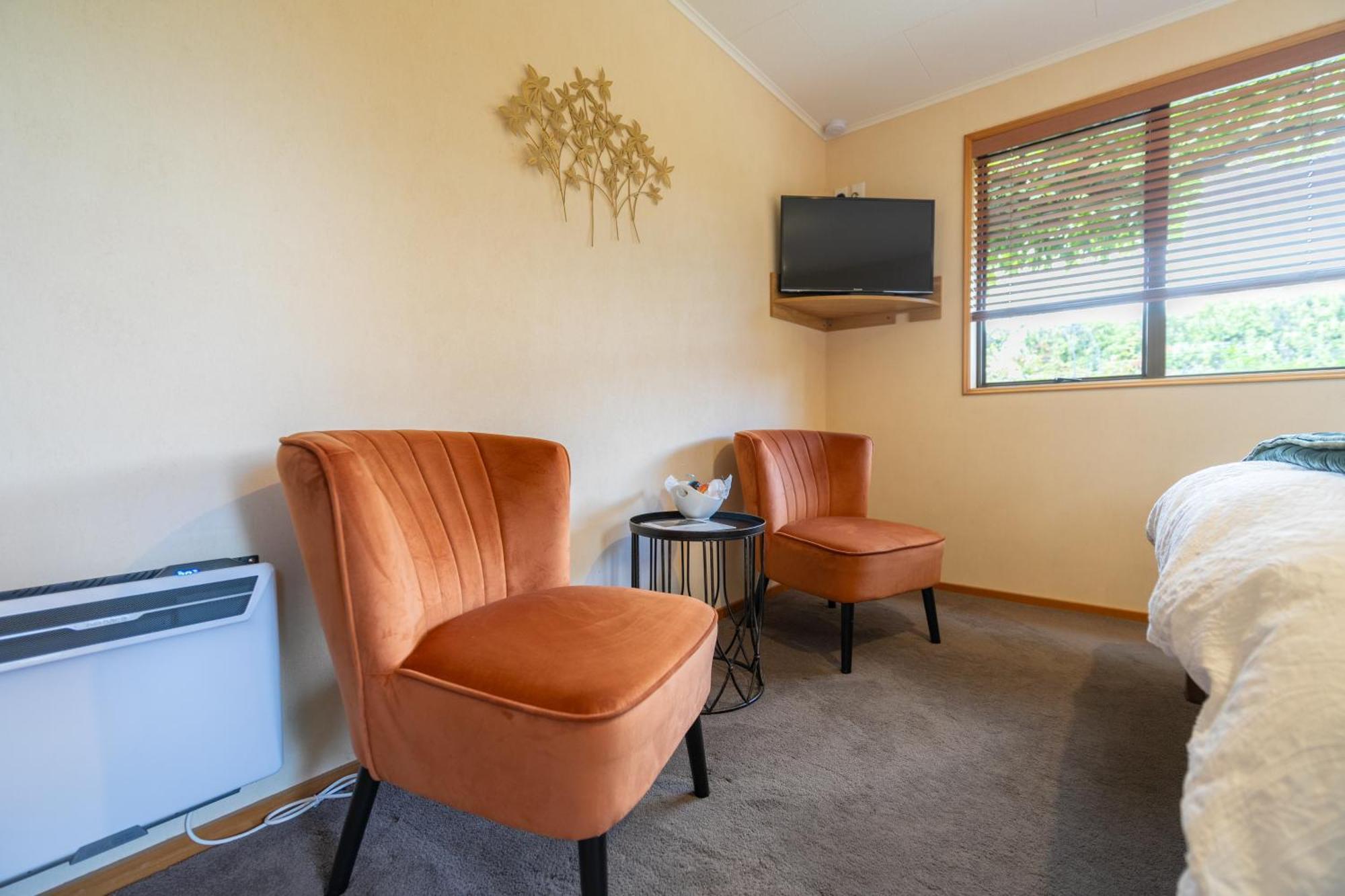 Alpine Rock B&B Te Anau Eksteriør billede